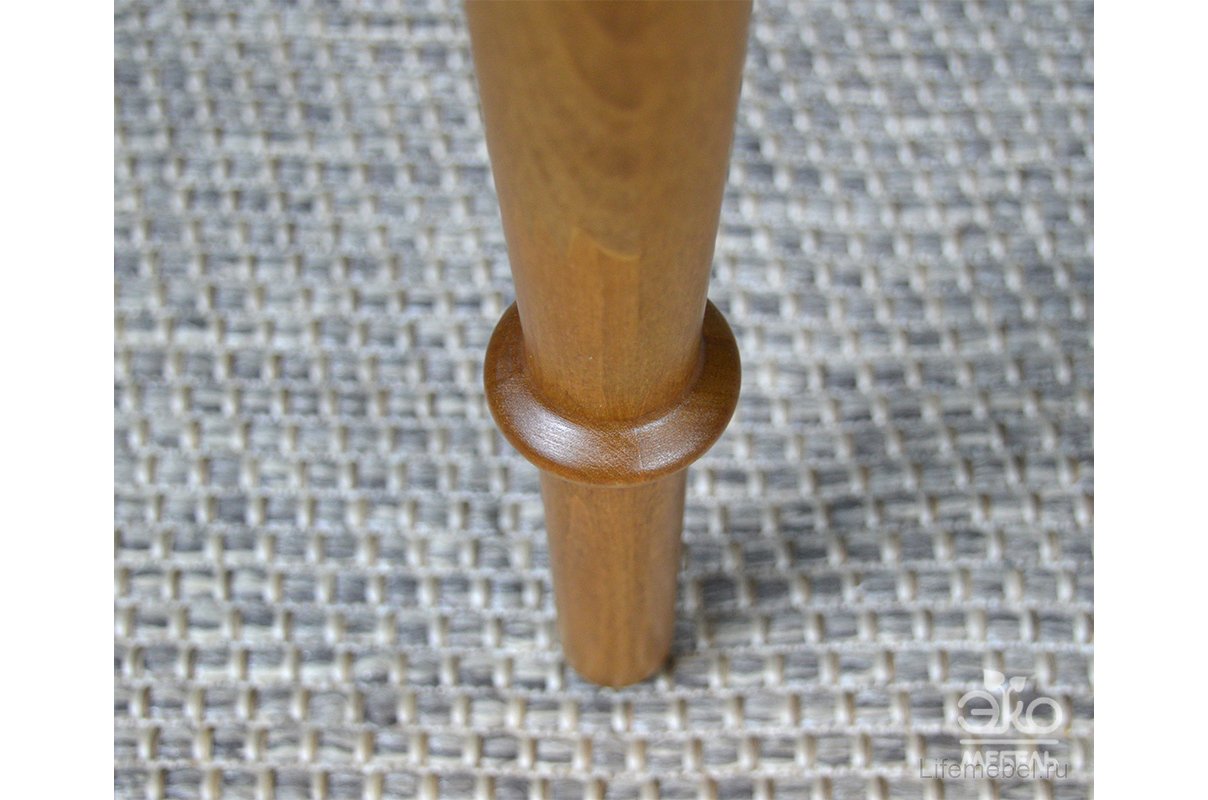 Деревянный стол Альянс 72х72x75 орех