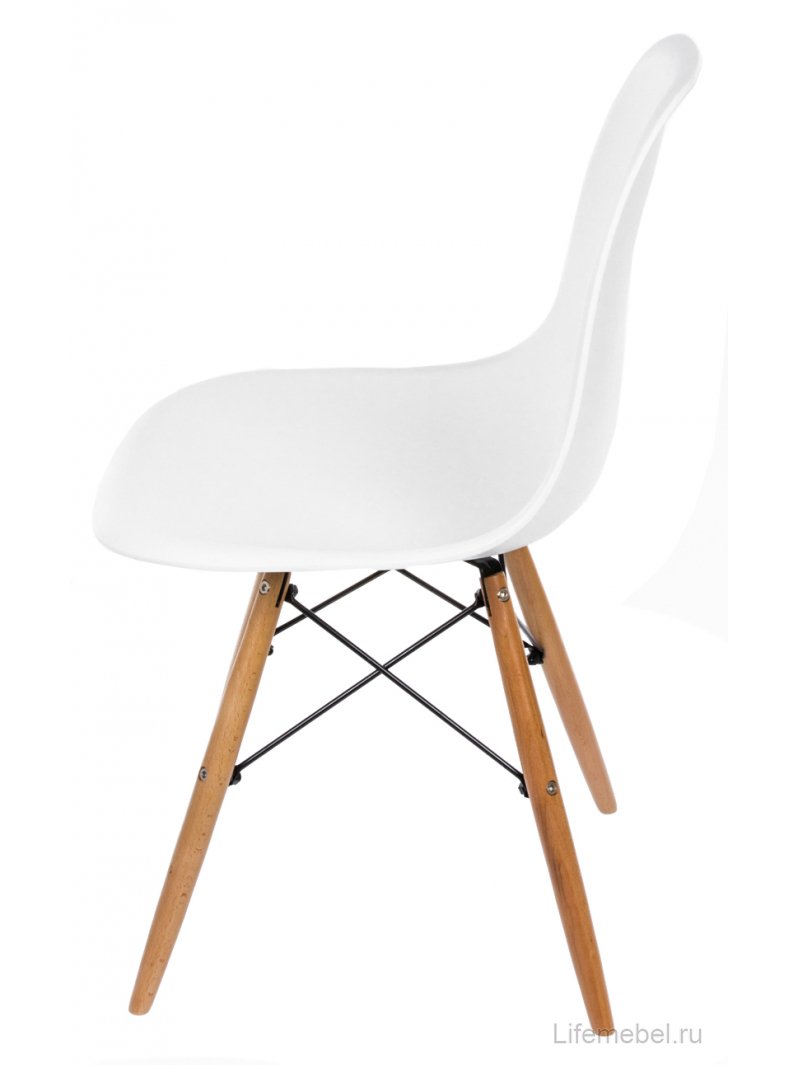 Стул Eames PC-015 белый
