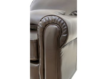 Кресло кожаное