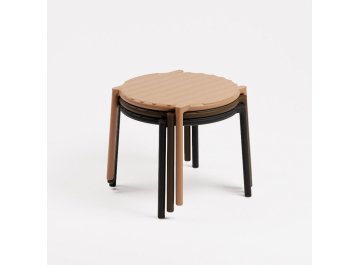 Столик пластиковый журнальный Doga табак