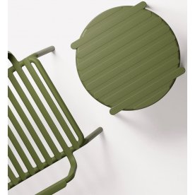 Пластиковый журнальный стол 003/4004216000