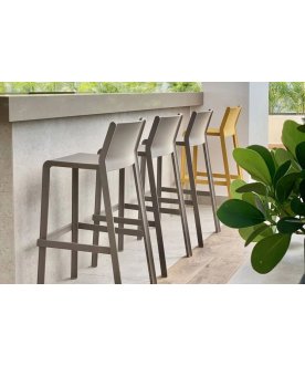 Стул пластиковый барный Trill Stool тортора
