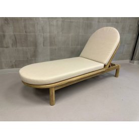 Шезлонг-лежак деревянный с матрасом (не для HoReCa) Pill светлый тик / бежевый