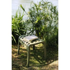 Пластиковый табурет Poggio