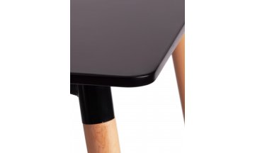 Деревянный стол John