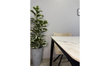 Керамический стол Локи белый / золотой мрамор / черный