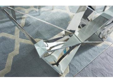 Обеденный стол Чара