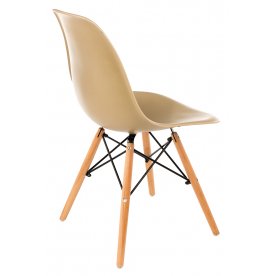 Пластиковый стул Eames