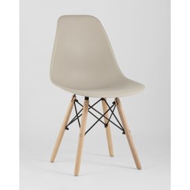 Пластиковый стул Eames Style DSW
