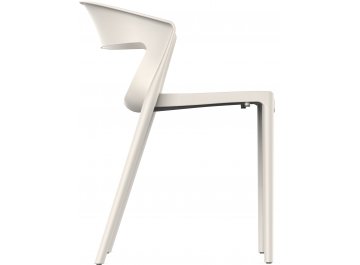 Пластиковый стул Градно