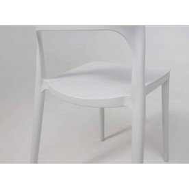 Пластиковый стул Olaf