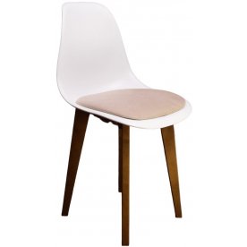 Пластиковый стул Сашш