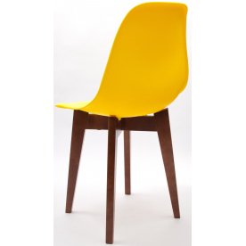 Пластиковый стул Сашш