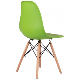 Пластиковый стул Eames