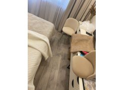 Стул на металлокаркасе Gabi 1 бежевый / черный с серебряными наконечниками фото покупателя 185