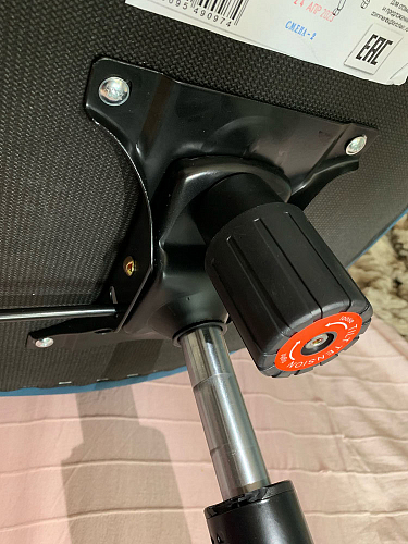 Компьютерное кресло Driver/Драйвер кожзам черный / ткань синий фото покупателя 121