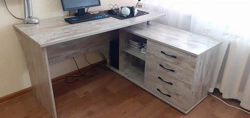 Компьютерный стол КСТ-109П правый венге фото покупателя 82