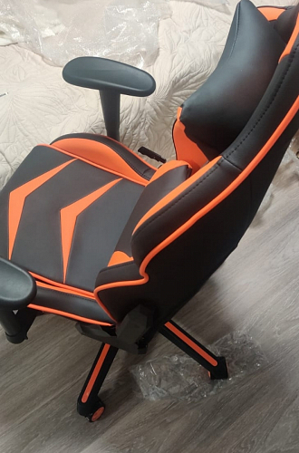 Компьютерное кресло Racer черное / бежевое фото покупателя 98