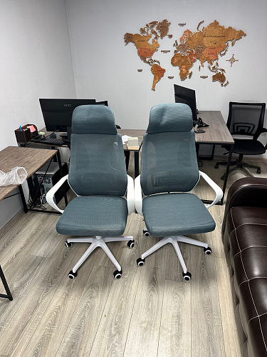 Компьютерное кресло Golem black / white фото покупателя 47