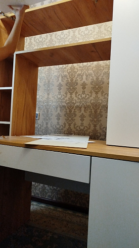 Письменный стол Комфорт 12.71 дуб золотой craft / белая аляска  - Уцененный экземпляр фото покупателя 79