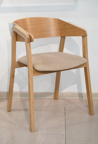 Деревянный стул Dalia bianco беж из шоурума 1