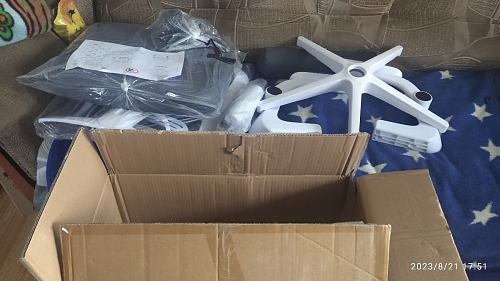 Компьютерное кресло Konfi dark gray / pink / white фото покупателя 60