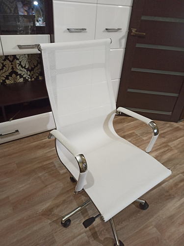 Компьютерное кресло Reus черная сетка / хром фото покупателя 26