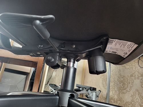 Компьютерное кресло Chief metalBL серый велюр фото покупателя 1