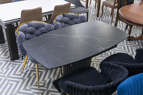 Стеклянный стол Фестер 140(180)х80 кристл статуарио / черный из шоурума 2