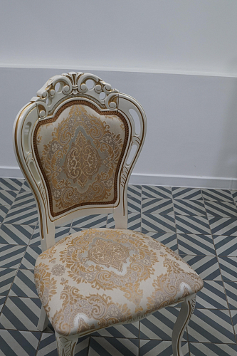 Кресло Bronte вишня / бежевый с патиной из шоурума 7