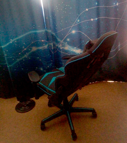 Компьютерное кресло Racer черное / красное фото покупателя 35