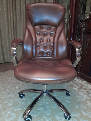 Компьютерное кресло Rich коричневое фото покупателя 10