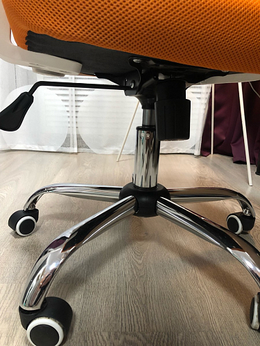 Компьютерное кресло Ergoplus белое / серое фото покупателя 38