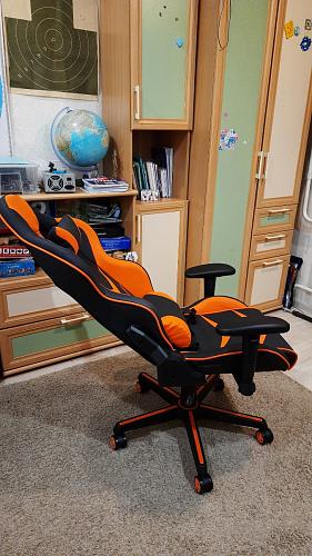 Компьютерное кресло Racer черное / оранжевое фото покупателя 47