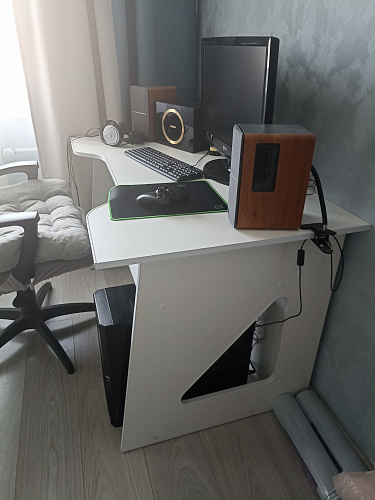 Компьютерный стол СКП-4 GL-4 белый с черным фото покупателя 6