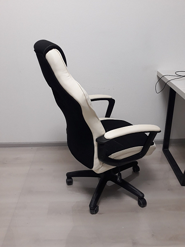 Компьютерное кресло Gamer черное / серое фото покупателя 14