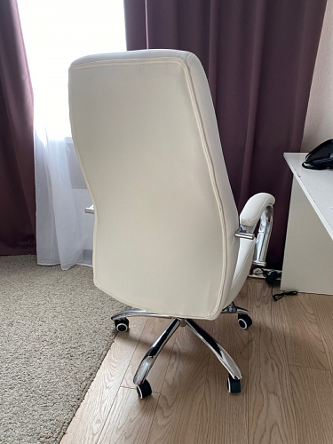 Компьютерное кресло Aragon белое фото покупателя 267