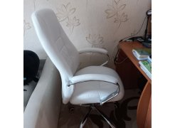 Компьютерное кресло Aragon белое фото покупателя 125