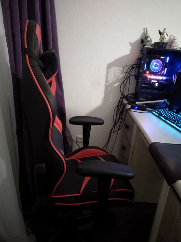 Компьютерное кресло Racer черное / красное фото покупателя 53