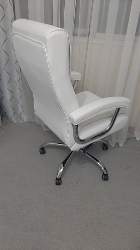 Компьютерное кресло Class white фото покупателя 16