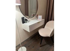 Стул на металлокаркасе Gabi 1 бежевый / черный с серебряными наконечниками фото покупателя 806