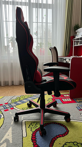 Компьютерное кресло Racer черное / голубое фото покупателя 81