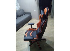 Компьютерное кресло Racer черное / оранжевое фото покупателя 154