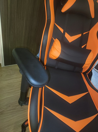 Компьютерное кресло Racer черное / голубое фото покупателя 69