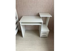 Стол компьютерный Джаз-24 правый белый фото покупателя 8