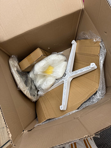 Компьютерное кресло Kolin с подушкой clear / white фото покупателя 475