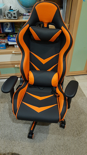 Компьютерное кресло Racer черное / голубое фото покупателя 141