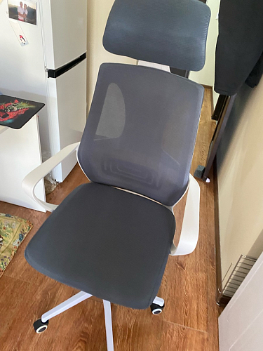 Компьютерное кресло Golem dark gray / gray / white фото покупателя 8