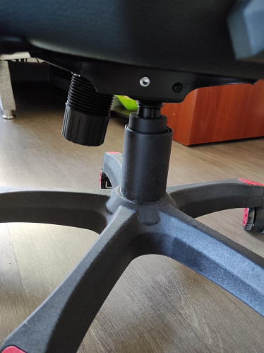 Компьютерное кресло Blok red / black фото покупателя 11