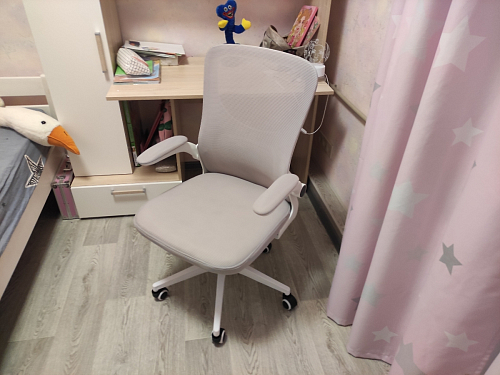 Компьютерное кресло Konfi light gray / white фото покупателя 185